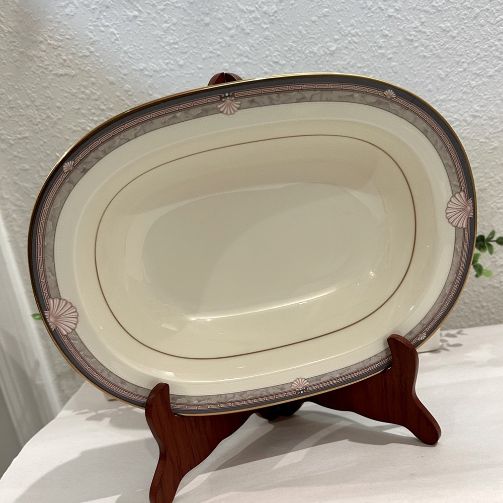Noritake Stanford Court Oval Vegetable Serving Bowl 9748 Fine Bone China Japan